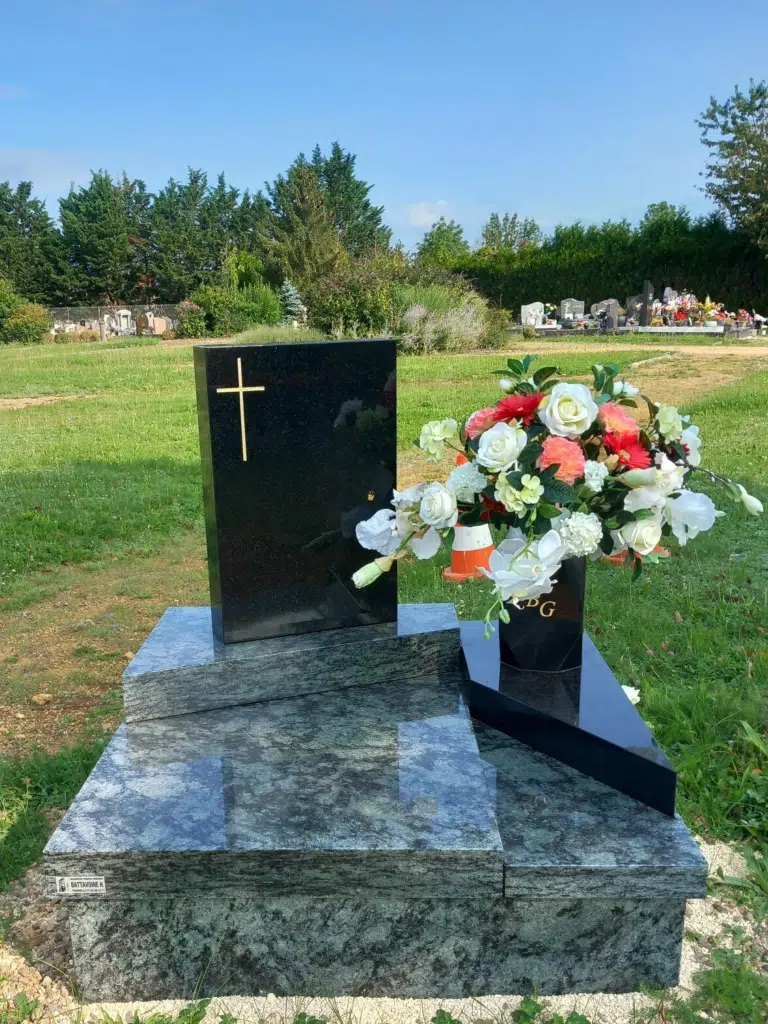 marebrerie-monument-cineraire-1