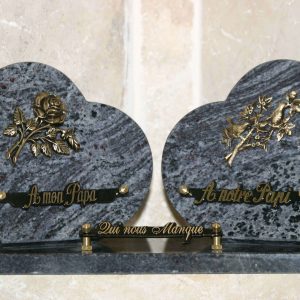 Plaque granit bleu double cœurs
