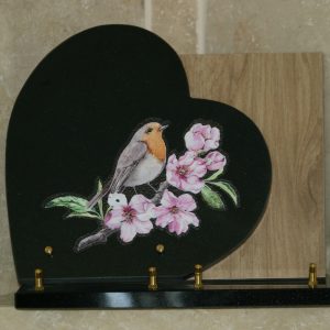 Plaque granit/ceramique rouge-gorge/fleurs