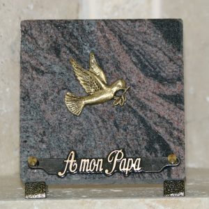Plaque granit rose carré bronze oiseau