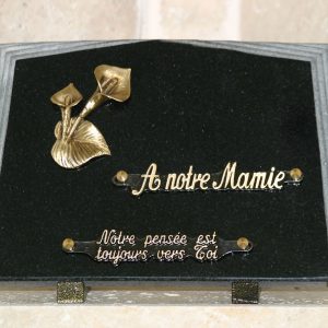Plaque granit noir bronze arums